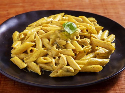 KÖRİ SOSLU PENNE